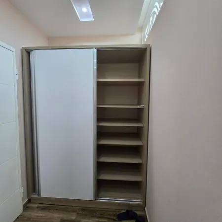 Apartment Lakeview